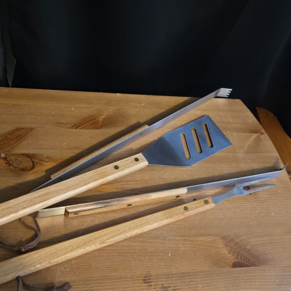 Vtg Marlboro Country Store 3-pc. Stainless Steel Grilling Set Long Wood Handles